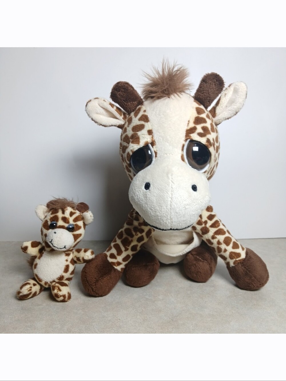 Vintage The Petting Zoo Giraffe Mom Pouch Baby 10" Plush Stuffed Animal Toy Set